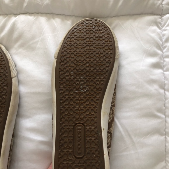 SOLD🎉NO OFFERS🎉Coach tennis shoes - Picture 3 of 7